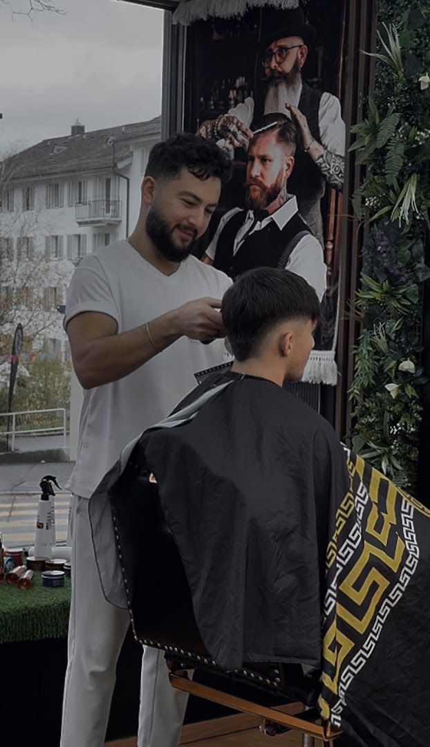 Textured Haircut Styling